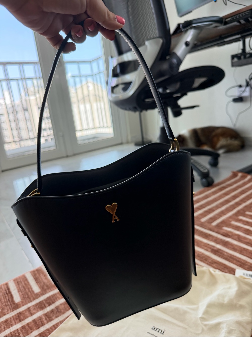 Ami Paris mini Paris Paris bucket bag NWT! - Picture 4 of 6